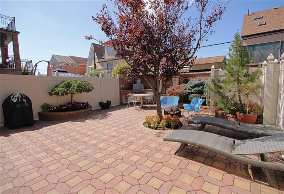 164 Oxford Street, Brooklyn, New York 11235, 3 Bedrooms Bedrooms, ,4 BathroomsBathrooms,Residential,For Sale,Oxford,492496