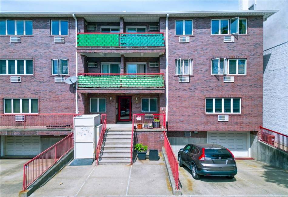 345 92nd Street, Brooklyn, New York 11209, 2 Bedrooms Bedrooms, ,2 BathroomsBathrooms,Residential,For Sale,92nd,492508