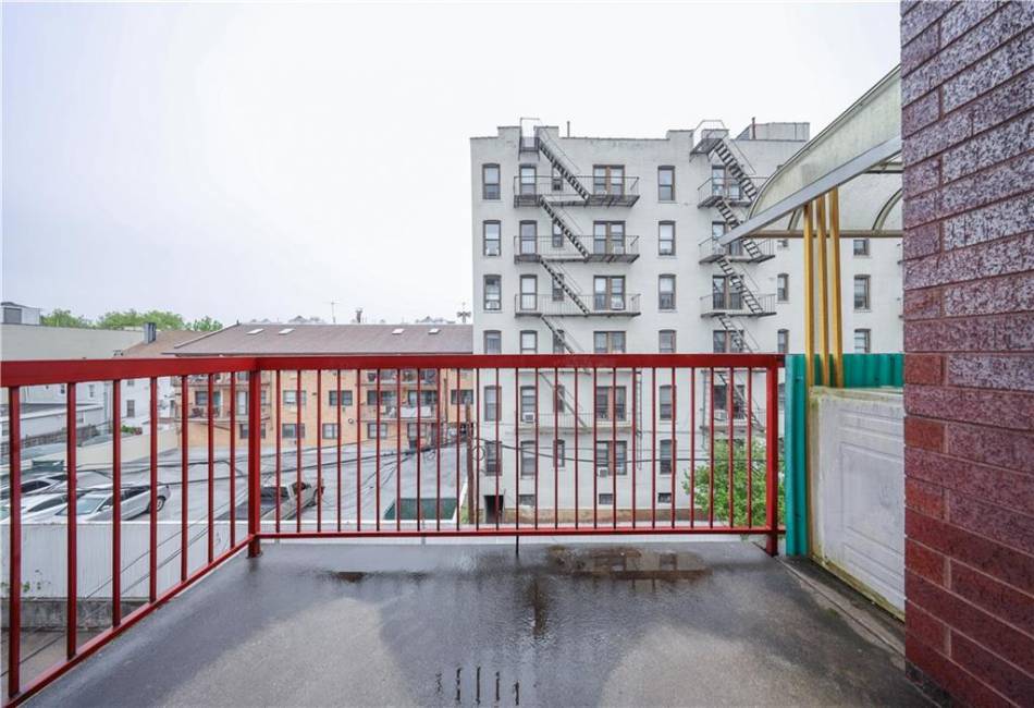345 92nd Street, Brooklyn, New York 11209, 2 Bedrooms Bedrooms, ,2 BathroomsBathrooms,Residential,For Sale,92nd,492508