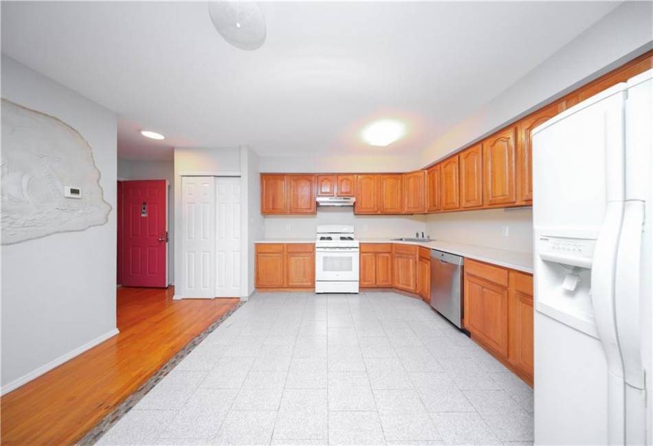 345 92nd Street, Brooklyn, New York 11209, 2 Bedrooms Bedrooms, ,2 BathroomsBathrooms,Residential,For Sale,92nd,492508