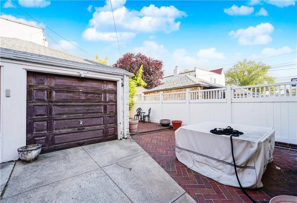 7716 10th Avenue, Brooklyn, New York 11228, 3 Bedrooms Bedrooms, ,2 BathroomsBathrooms,Residential,For Sale,10th,492509