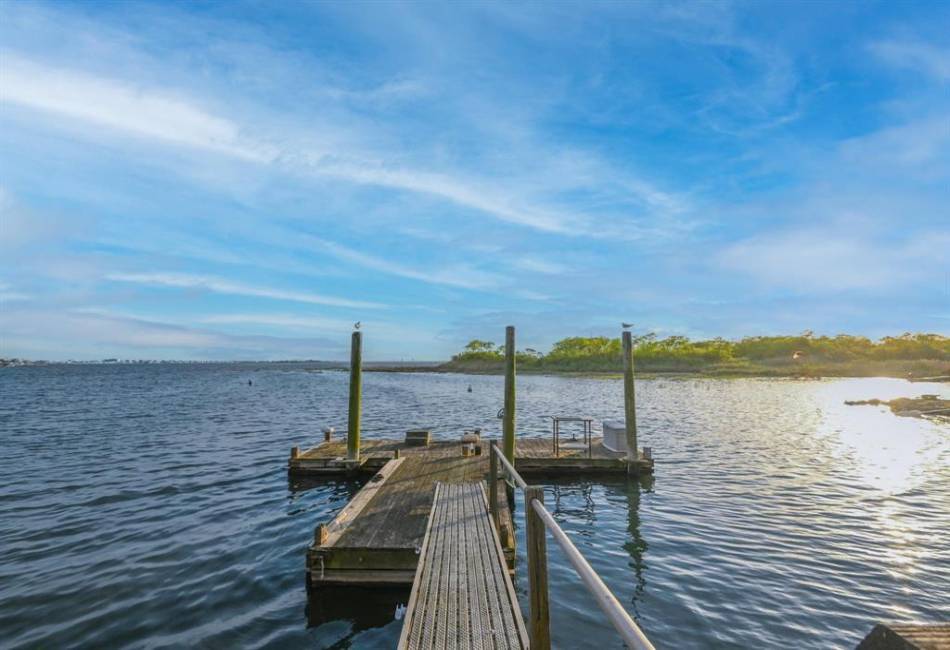 331 Cross Bay Boulevard, Broad Channel, New York 116393, 2 Bedrooms Bedrooms, ,2 BathroomsBathrooms,Residential,For Sale,Cross Bay,492335