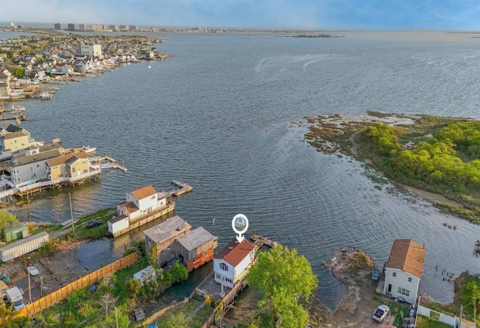 331 Cross Bay Boulevard, Broad Channel, New York 116393, 2 Bedrooms Bedrooms, ,2 BathroomsBathrooms,Residential,For Sale,Cross Bay,492335