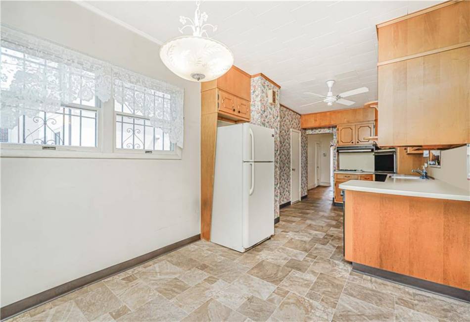 8116 11th Avenue, Brooklyn, New York 11228, 4 Bedrooms Bedrooms, ,3 BathroomsBathrooms,Residential,For Sale,11th,492374