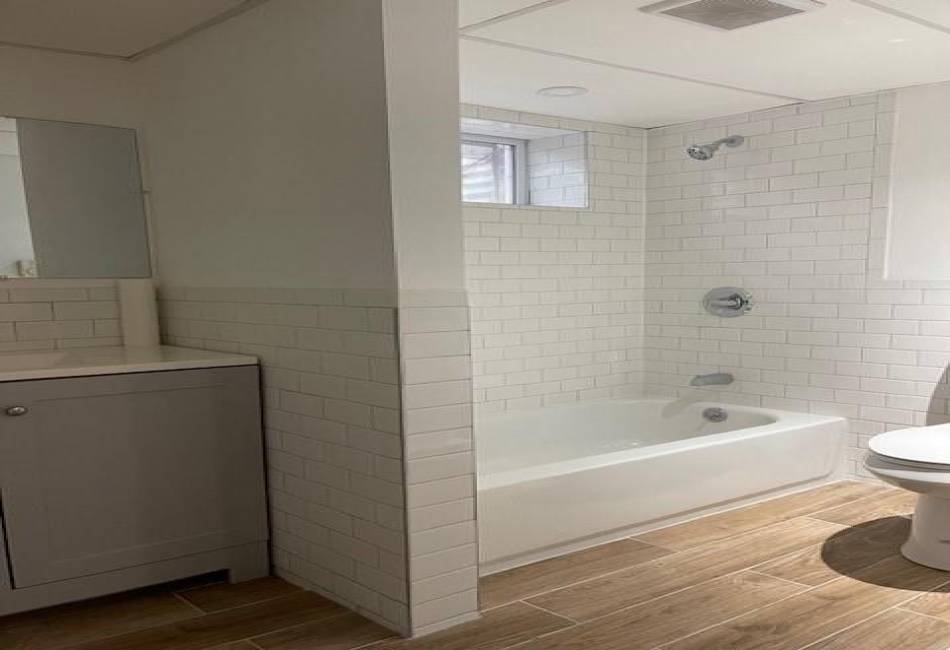 1669 Holly Street, Baldwin, New York 11510, 3 Bedrooms Bedrooms, ,2 BathroomsBathrooms,Residential,For Sale,Holly,492510