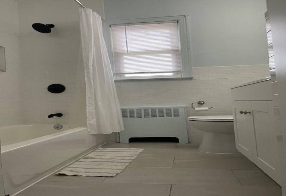 1669 Holly Street, Baldwin, New York 11510, 3 Bedrooms Bedrooms, ,2 BathroomsBathrooms,Residential,For Sale,Holly,492510