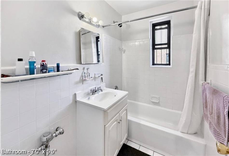 1119 Ocean Parkway, Brooklyn, New York 11230, 1 Bedroom Bedrooms, ,1 BathroomBathrooms,Residential,For Sale,Ocean,492515