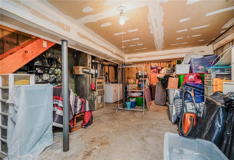 27 Frederick Street, Staten Island, New York 10314, 3 Bedrooms Bedrooms, ,2 BathroomsBathrooms,Residential,For Sale,Frederick,492517