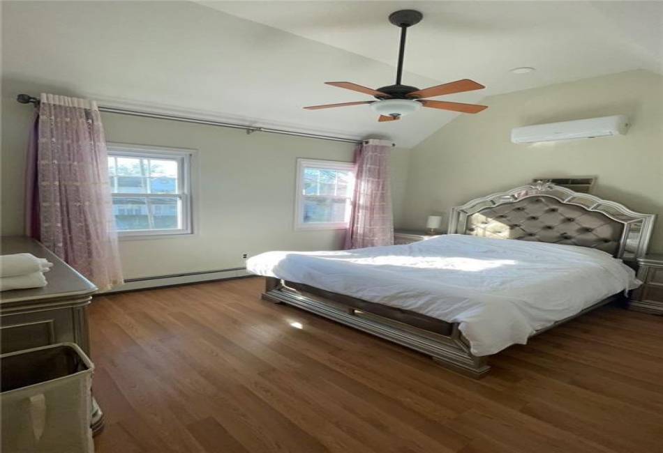 1755 35th Street, Brooklyn, New York 11234, 3 Bedrooms Bedrooms, ,2 BathroomsBathrooms,Rental,For Sale,35th,492518