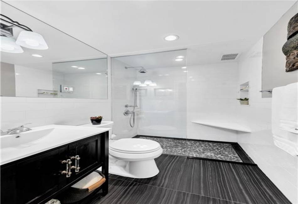 9201 Shore Road, Brooklyn, New York 11209, ,1 BathroomBathrooms,Residential,For Sale,Shore,492526