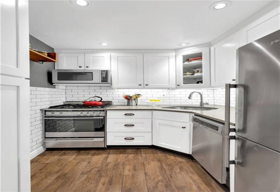 9201 Shore Road, Brooklyn, New York 11209, ,1 BathroomBathrooms,Residential,For Sale,Shore,492526