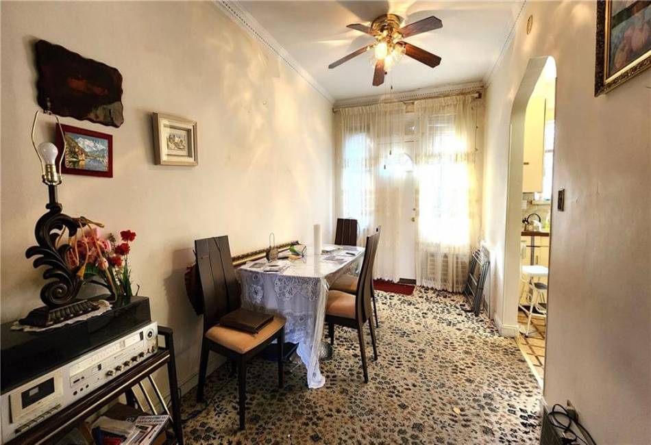 4400 Bedford Avenue, Brooklyn, New York 11229, 2 Bedrooms Bedrooms, ,3 BathroomsBathrooms,Residential,For Sale,Bedford,488856