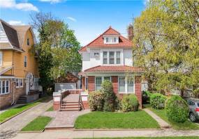 3098 Bedford Avenue, Brooklyn, New York 11210, 4 Bedrooms Bedrooms, ,4 BathroomsBathrooms,Residential,For Sale,Bedford,492513