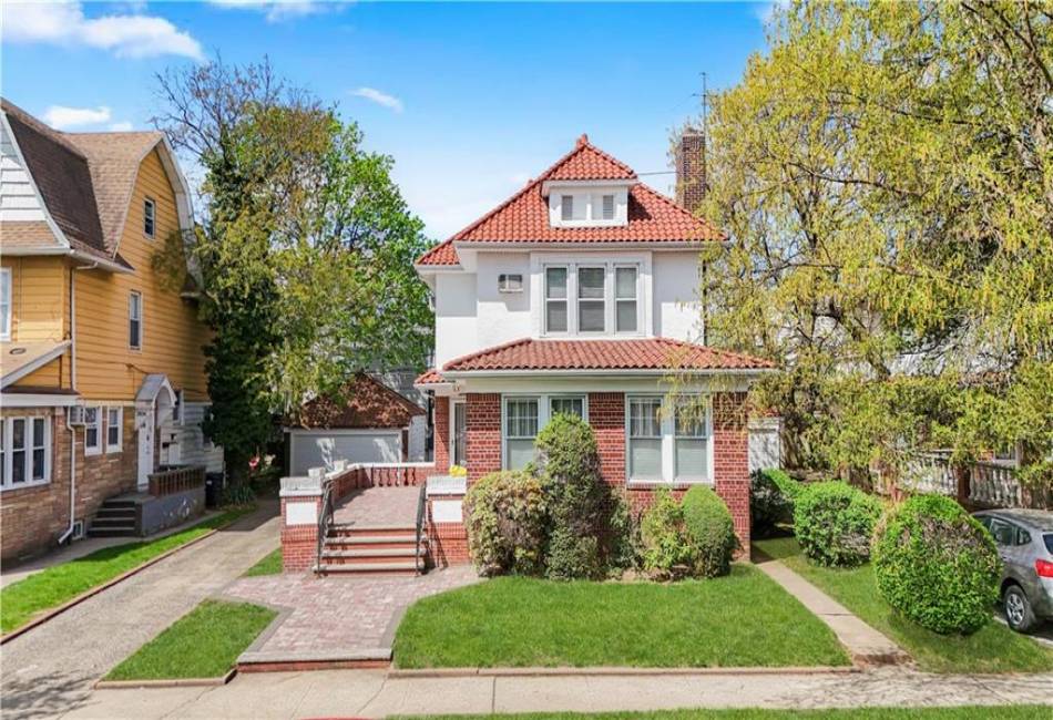 3098 Bedford Avenue, Brooklyn, New York 11210, 4 Bedrooms Bedrooms, ,4 BathroomsBathrooms,Residential,For Sale,Bedford,492513