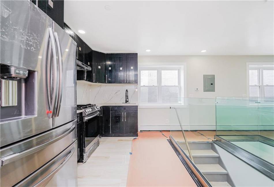 205 Dahlgren Place, Brooklyn, New York 11228, 6 Bedrooms Bedrooms, ,5 BathroomsBathrooms,Residential,For Sale,Dahlgren,492533