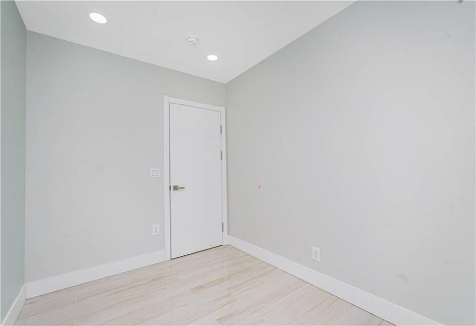 205 Dahlgren Place, Brooklyn, New York 11228, 6 Bedrooms Bedrooms, ,5 BathroomsBathrooms,Residential,For Sale,Dahlgren,492533