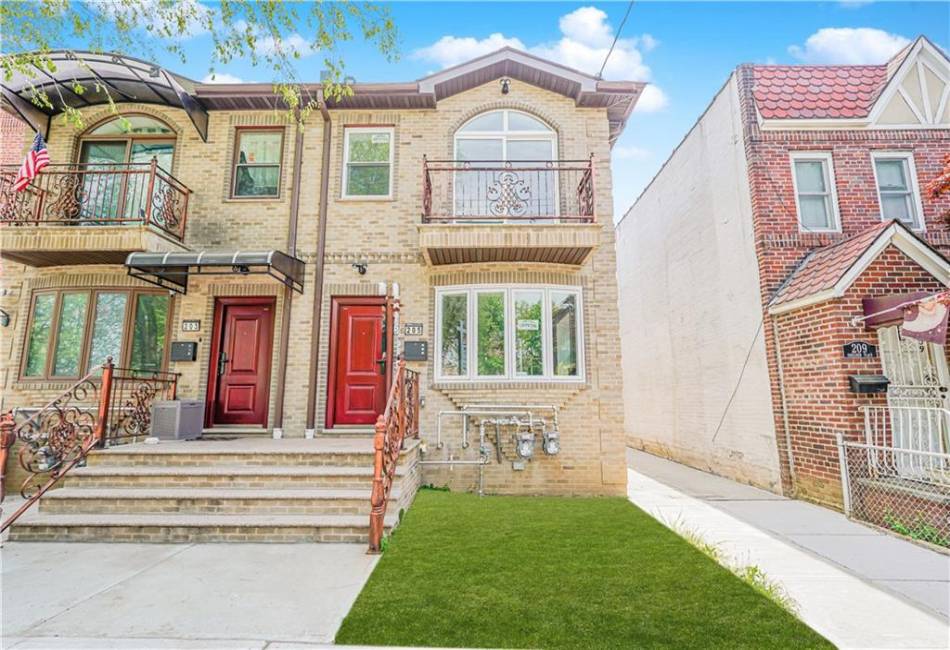 205 Dahlgren Place, Brooklyn, New York 11228, 6 Bedrooms Bedrooms, ,5 BathroomsBathrooms,Residential,For Sale,Dahlgren,492533