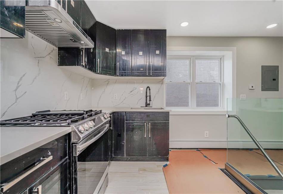 205 Dahlgren Place, Brooklyn, New York 11228, 6 Bedrooms Bedrooms, ,5 BathroomsBathrooms,Residential,For Sale,Dahlgren,492533