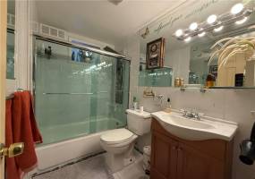 1120 Banner Avenue, Brooklyn, New York 11235, 2 Bedrooms Bedrooms, ,2 BathroomsBathrooms,Residential,For Sale,Banner,492534