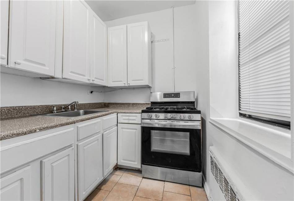 1165 54th Street, Brooklyn, New York 11236, 1 Bedroom Bedrooms, ,1 BathroomBathrooms,Residential,For Sale,54th,492536