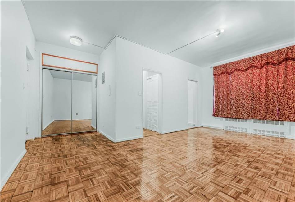1165 54th Street, Brooklyn, New York 11236, 1 Bedroom Bedrooms, ,1 BathroomBathrooms,Residential,For Sale,54th,492536