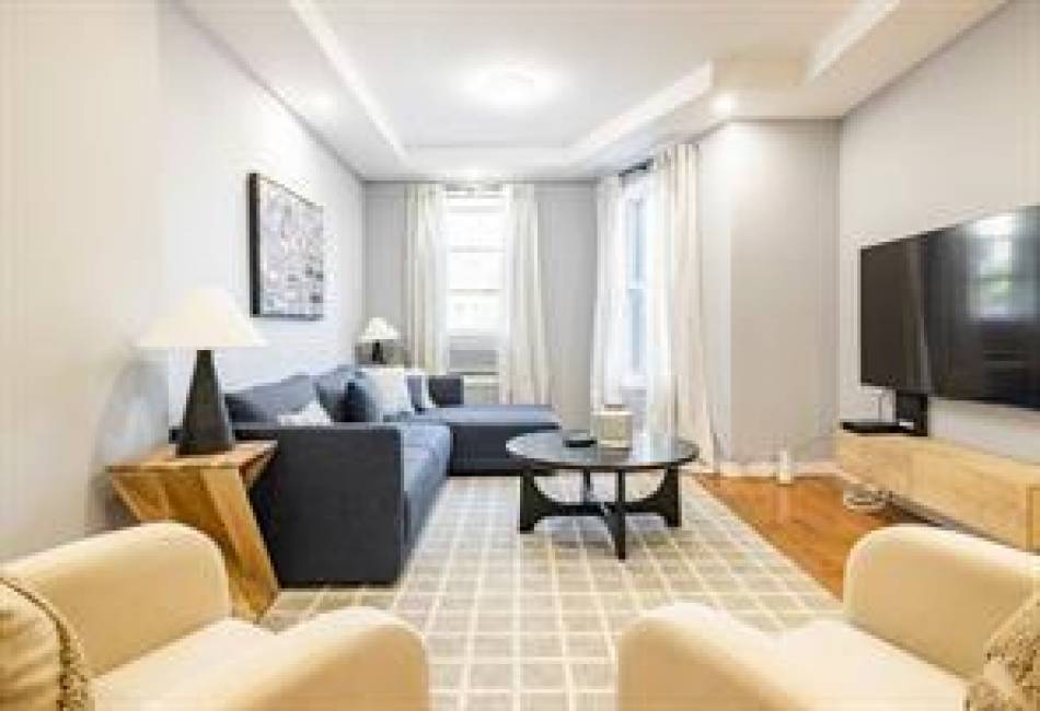107 Utica Avenue, Brooklyn, New York 11213, 5 Bedrooms Bedrooms, ,5 BathroomsBathrooms,Residential,For Sale,Utica,492543