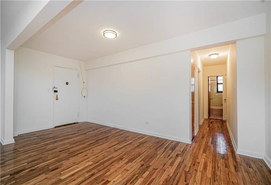 3101 Ocean Parkway, Brooklyn, New York 11235, 1 Bedroom Bedrooms, ,1 BathroomBathrooms,Residential,For Sale,Ocean,492544