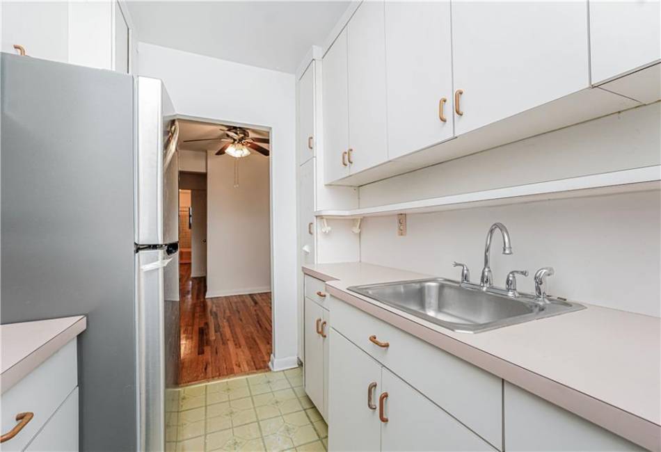 3101 Ocean Parkway, Brooklyn, New York 11235, 1 Bedroom Bedrooms, ,1 BathroomBathrooms,Residential,For Sale,Ocean,492544
