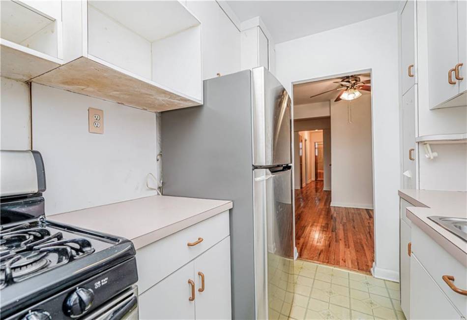 3101 Ocean Parkway, Brooklyn, New York 11235, 1 Bedroom Bedrooms, ,1 BathroomBathrooms,Residential,For Sale,Ocean,492544