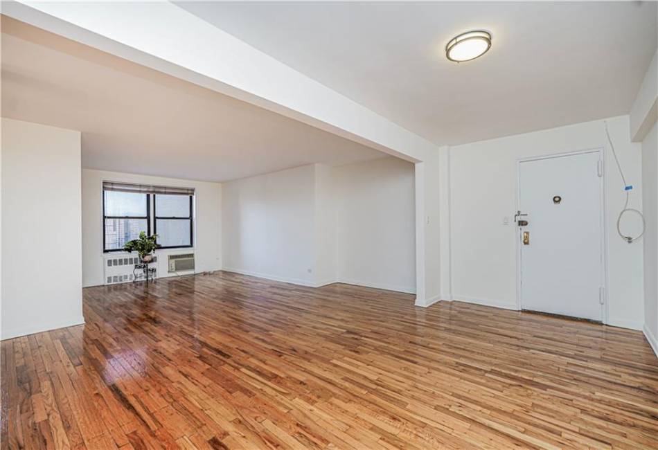 3101 Ocean Parkway, Brooklyn, New York 11235, 1 Bedroom Bedrooms, ,1 BathroomBathrooms,Residential,For Sale,Ocean,492544