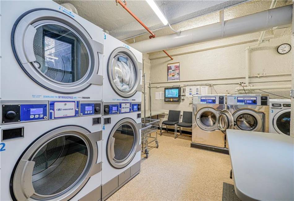 3101 Ocean Parkway, Brooklyn, New York 11235, 1 Bedroom Bedrooms, ,1 BathroomBathrooms,Residential,For Sale,Ocean,492544