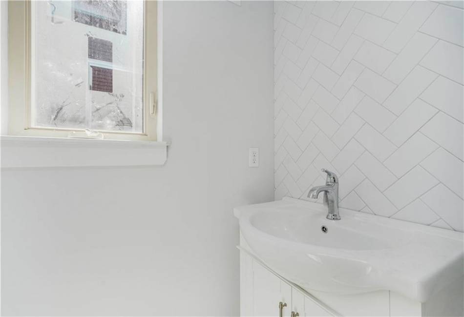 12 Ridge Court, Staten Island, New York 10301, 3 Bedrooms Bedrooms, ,5 BathroomsBathrooms,Residential,For Sale,Ridge,492497
