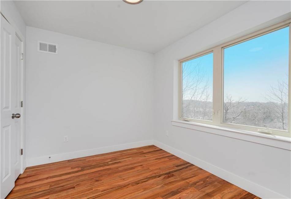 12 Ridge Court, Staten Island, New York 10301, 3 Bedrooms Bedrooms, ,5 BathroomsBathrooms,Residential,For Sale,Ridge,492497