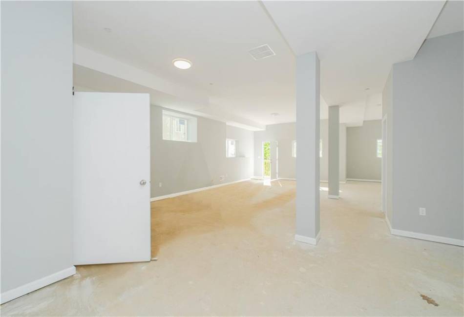 23 Cunard Avenue, Staten Island, New York 10304, ,Residential,For Sale,Cunard,492527