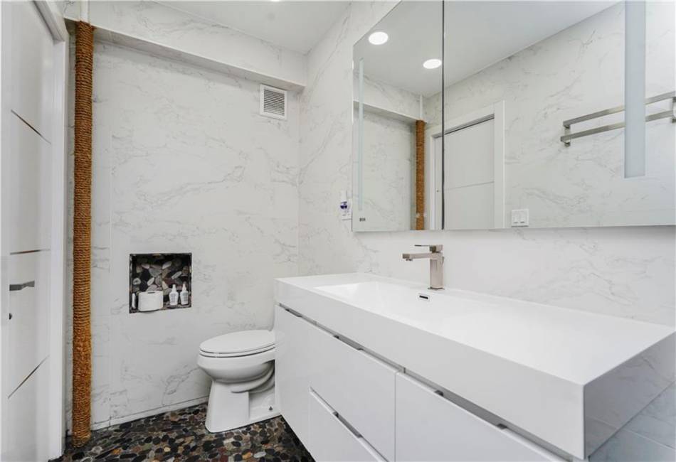 2546 13th Street, Brooklyn, New York 11235, 2 Bedrooms Bedrooms, ,1 BathroomBathrooms,Residential,For Sale,13th,492548