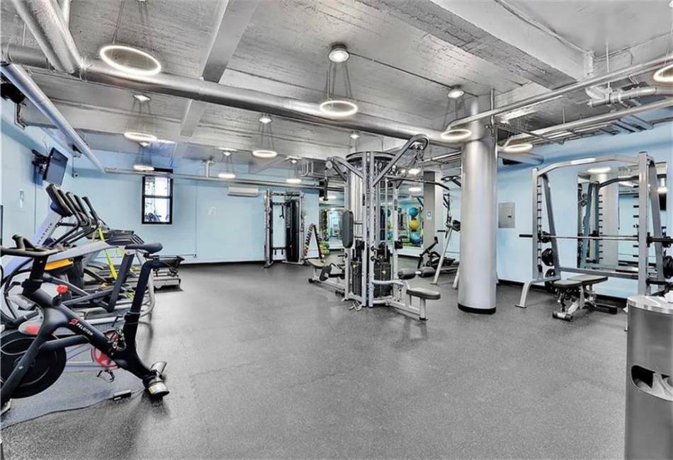 2546 13th Street, Brooklyn, New York 11235, 2 Bedrooms Bedrooms, ,1 BathroomBathrooms,Residential,For Sale,13th,492548