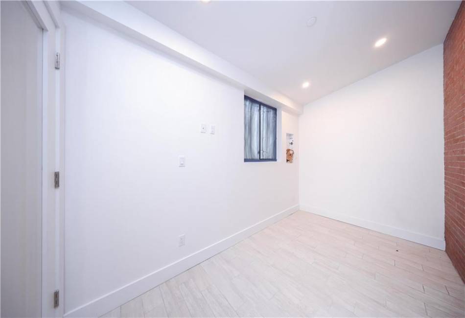 1058 62nd Street, Brooklyn, New York 11219, 16 Bedrooms Bedrooms, ,21 BathroomsBathrooms,Residential,For Sale,62nd,492552