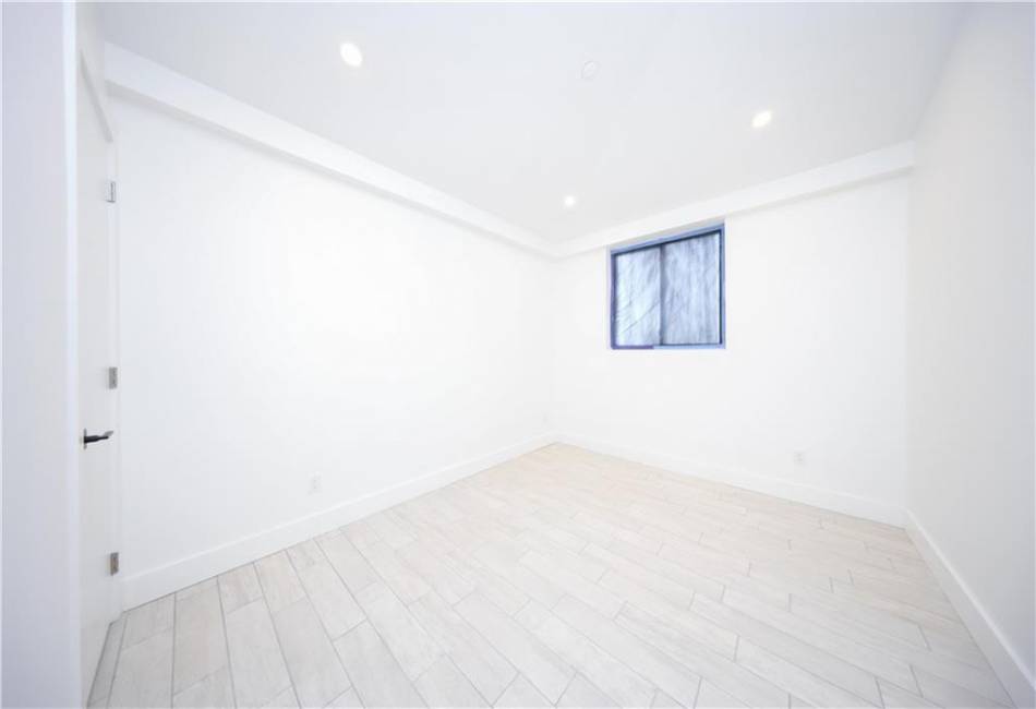 1058 62nd Street, Brooklyn, New York 11219, 16 Bedrooms Bedrooms, ,21 BathroomsBathrooms,Residential,For Sale,62nd,492552