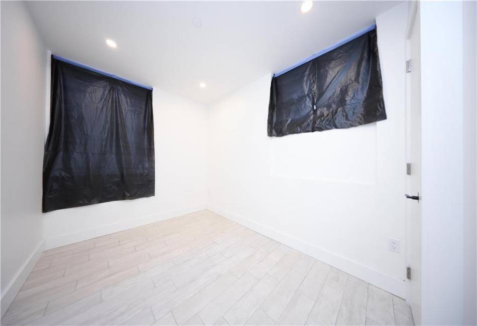 1058 62nd Street, Brooklyn, New York 11219, 16 Bedrooms Bedrooms, ,21 BathroomsBathrooms,Residential,For Sale,62nd,492552