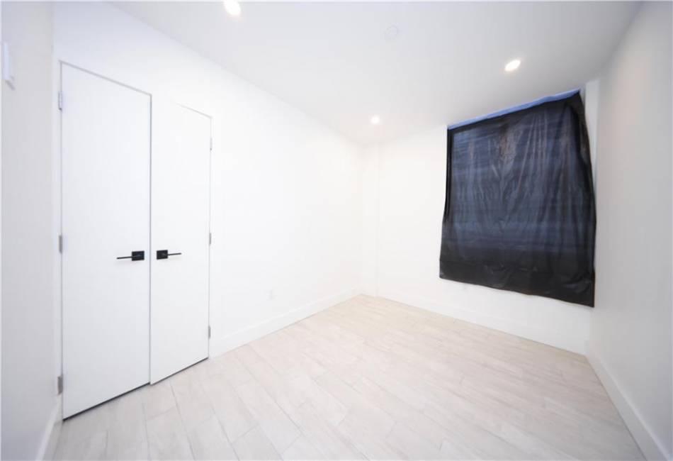 1058 62nd Street, Brooklyn, New York 11219, 16 Bedrooms Bedrooms, ,21 BathroomsBathrooms,Residential,For Sale,62nd,492552