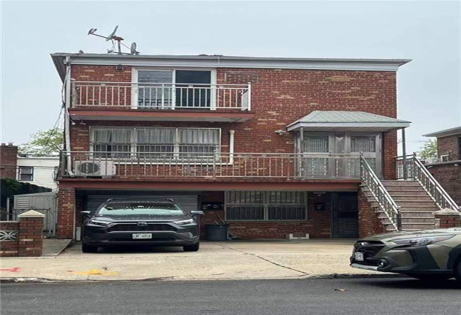 8756 26th Avenue, Brooklyn, New York 11214, 6 Bedrooms Bedrooms, ,5 BathroomsBathrooms,Residential,For Sale,26th,492553