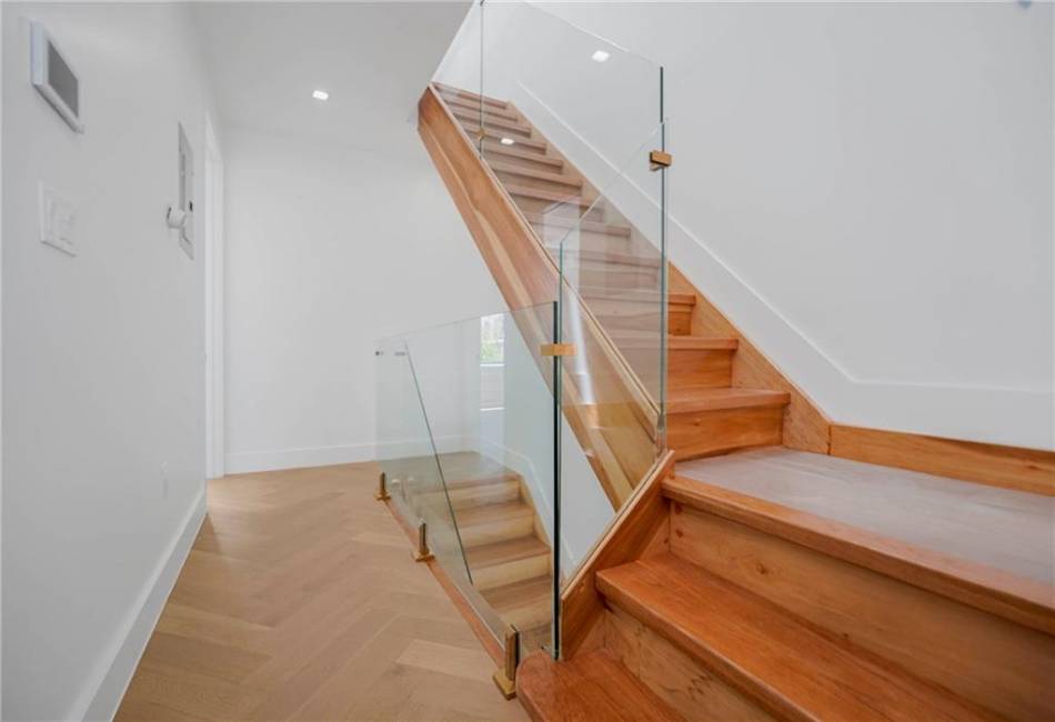 728 Avenue P, Brooklyn, New York 11223, 6 Bedrooms Bedrooms, ,6 BathroomsBathrooms,Residential,For Sale,Avenue P,492342