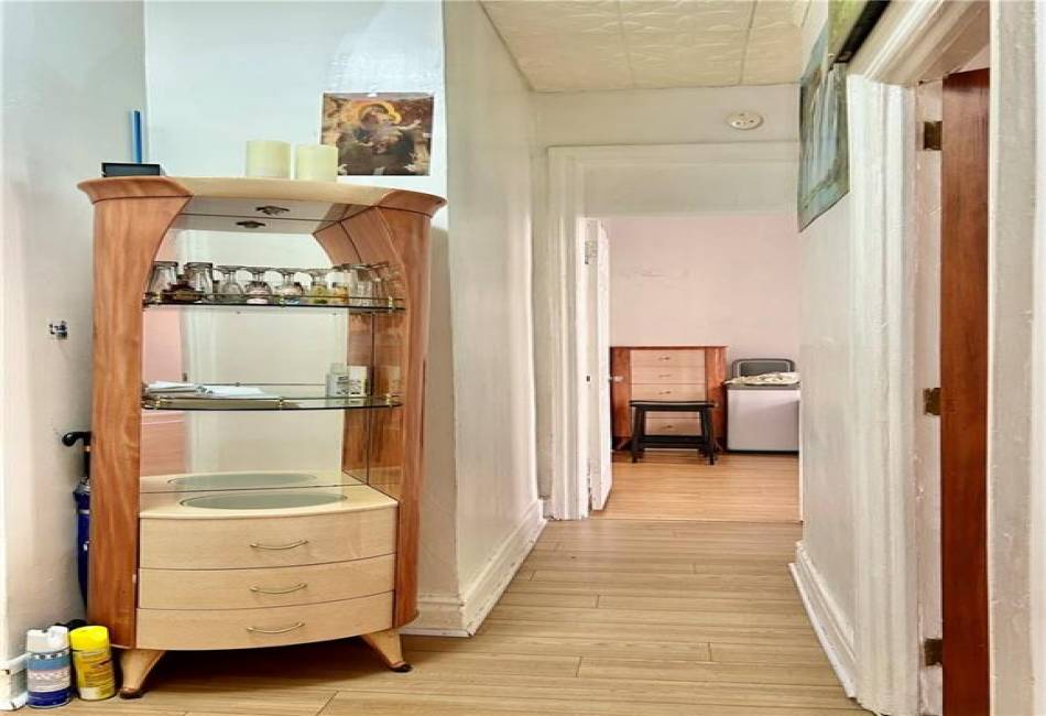 1953 65th Street, Brooklyn, New York 11204, 1 Bedroom Bedrooms, ,1 BathroomBathrooms,Residential,For Sale,65th,492467