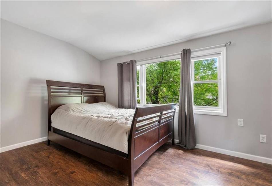 1942 Arthur Kill Road, Staten Island, New York 10312, 2 Bedrooms Bedrooms, ,2 BathroomsBathrooms,Residential,For Sale,Arthur Kill,492539