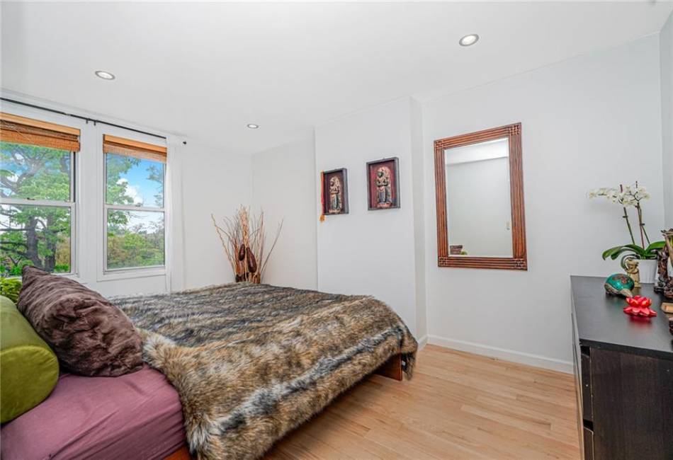 138 Wakeman Place, Brooklyn, New York 11220, 3 Bedrooms Bedrooms, ,2 BathroomsBathrooms,Residential,For Sale,Wakeman,492554