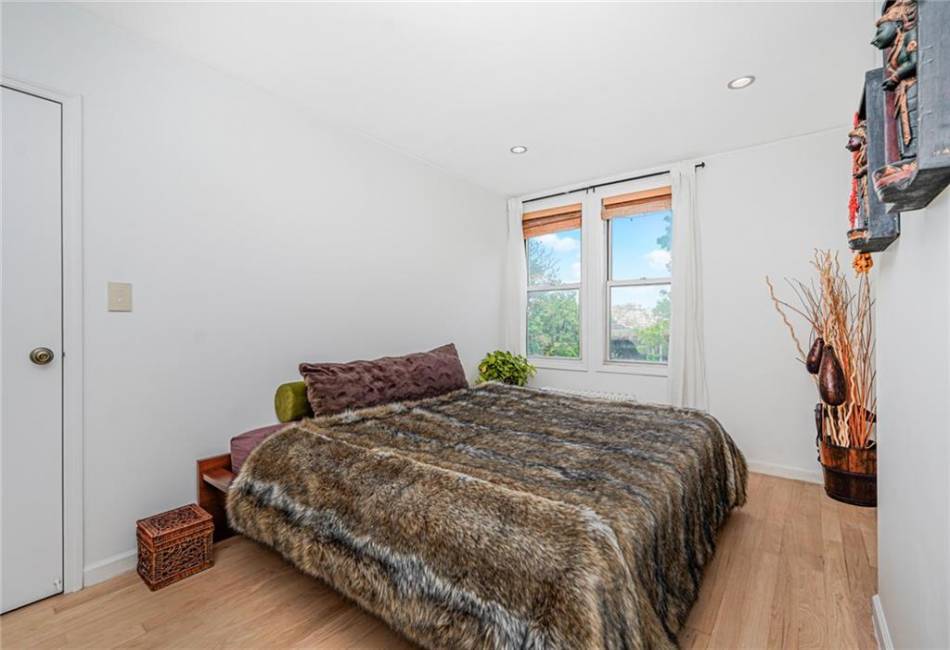 138 Wakeman Place, Brooklyn, New York 11220, 3 Bedrooms Bedrooms, ,2 BathroomsBathrooms,Residential,For Sale,Wakeman,492554