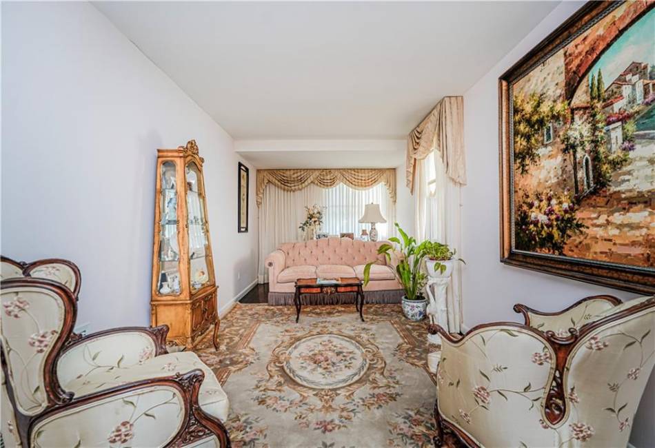 167 Bay 32nd Street, Brooklyn, New York 11214, 8 Bedrooms Bedrooms, ,5 BathroomsBathrooms,Residential,For Sale,Bay 32nd,492556