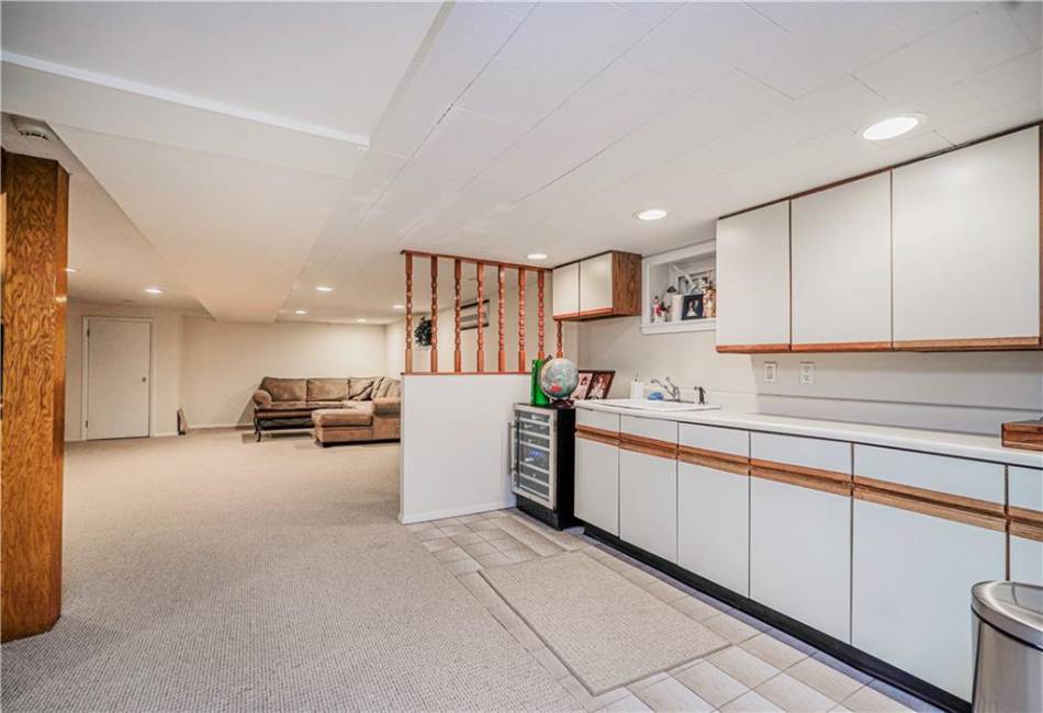 167 Bay 32nd Street, Brooklyn, New York 11214, 8 Bedrooms Bedrooms, ,5 BathroomsBathrooms,Residential,For Sale,Bay 32nd,492556