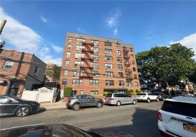 1075 Sheepshead Bay Road, Brooklyn, New York 11235, ,1 BathroomBathrooms,Residential,For Sale,Sheepshead Bay,492564