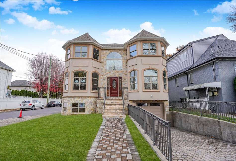 101 Bedell Avenue, Staten Island, New York 10307, 4 Bedrooms Bedrooms, ,5 BathroomsBathrooms,Residential,For Sale,Bedell,492566